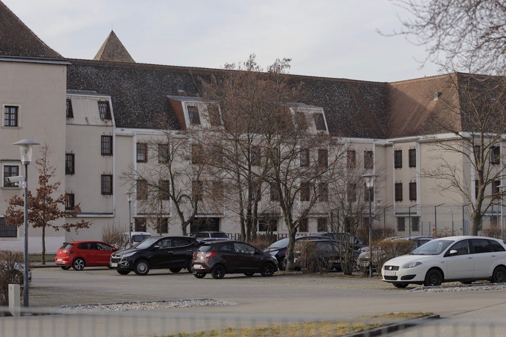 Feuer in der Justizanstalt Göllersdorf forderte einen toten Häftling und sechs verletzte Beamte