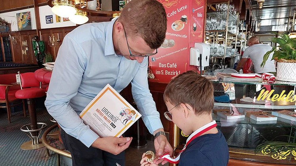 Für die fleißigen Rätsel-Detektive gibt es auch heuer wieder Urkunden und Medaillen.&nbsp;