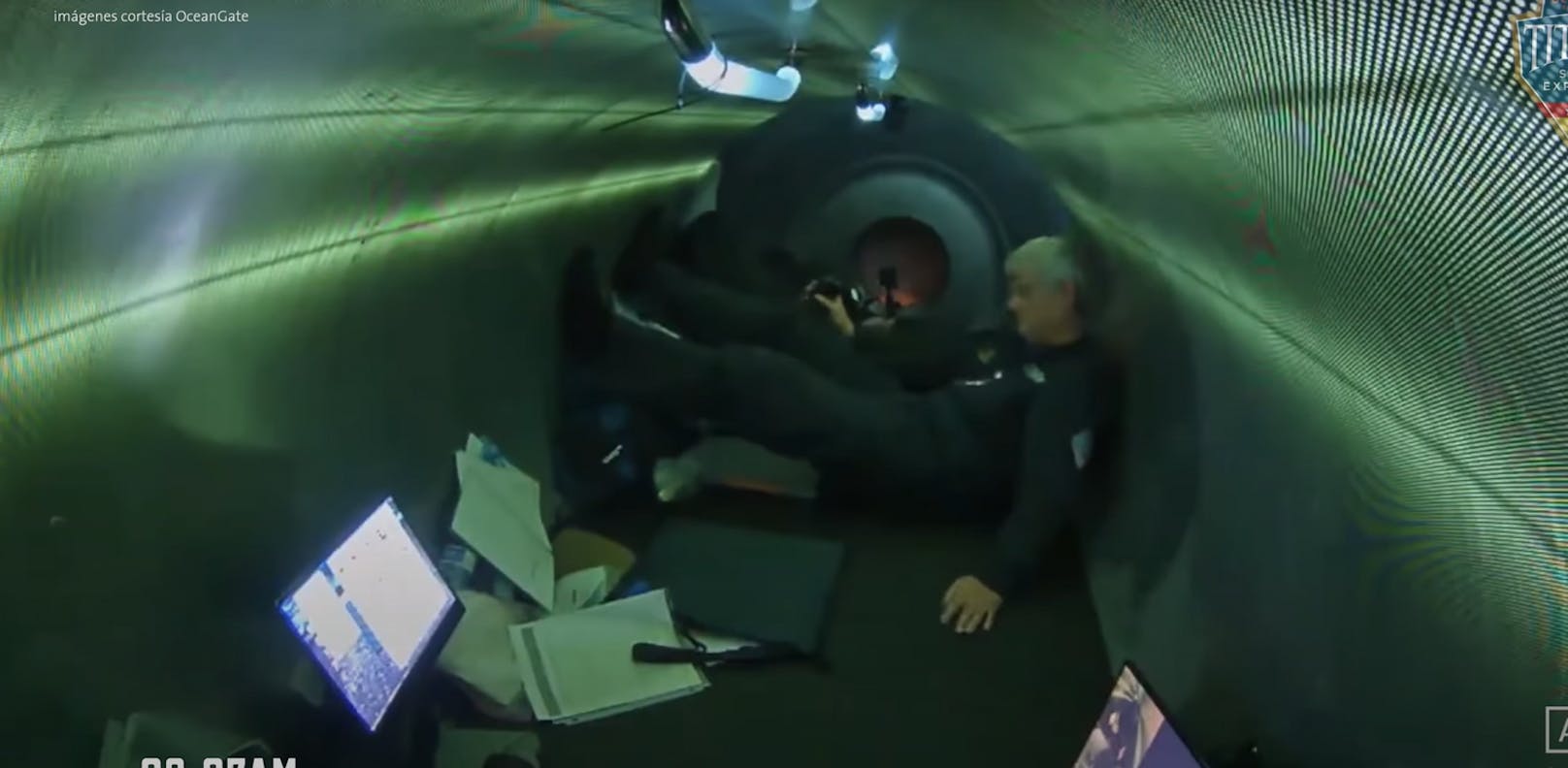 Das U-Boot von innen während der Rettungsaktion.