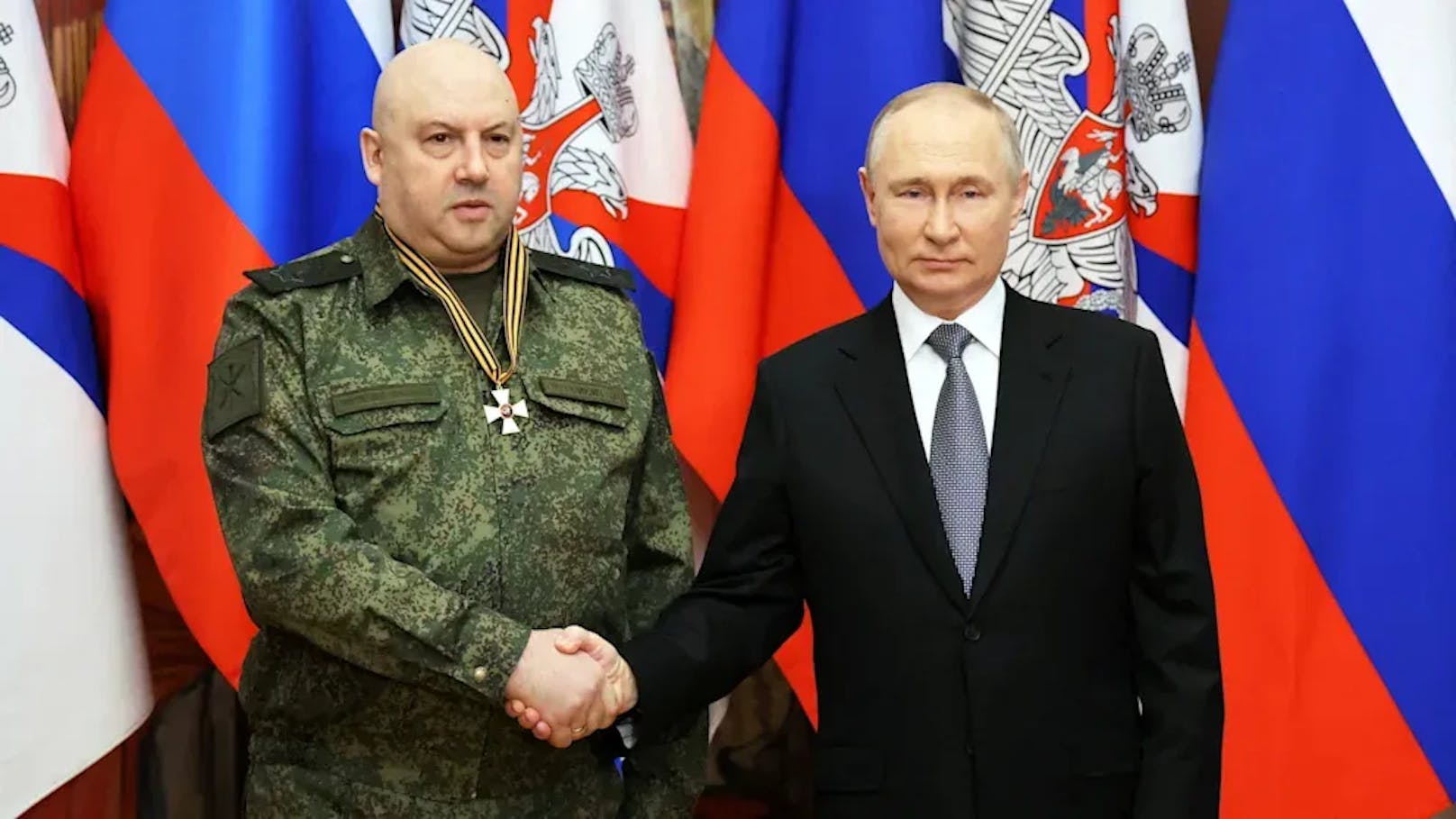 Putin verhaftet seinen Top-General "Armageddon"