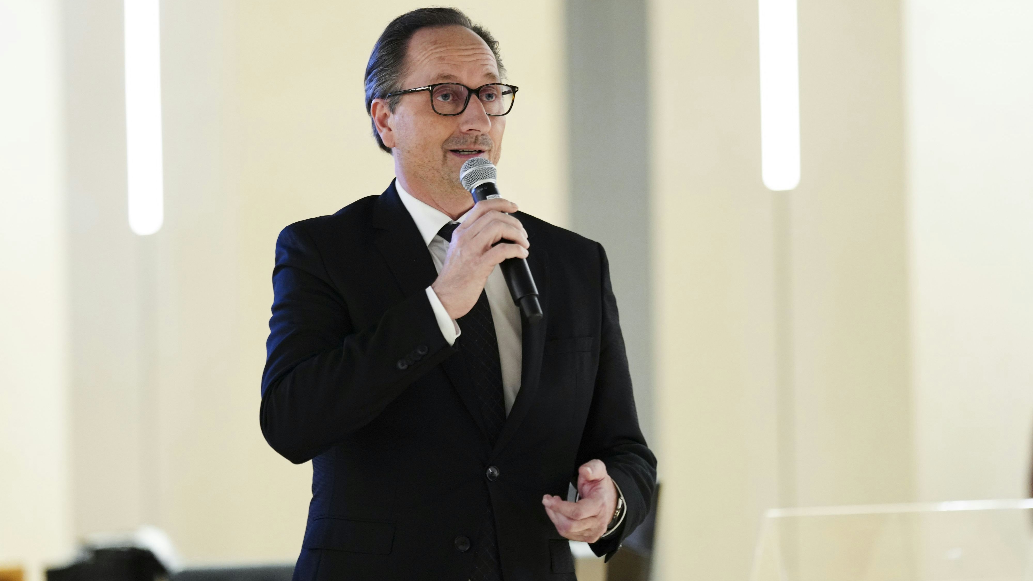 Günter Kovacs legt sich mit SPÖ-Chef Andreas Babler an.