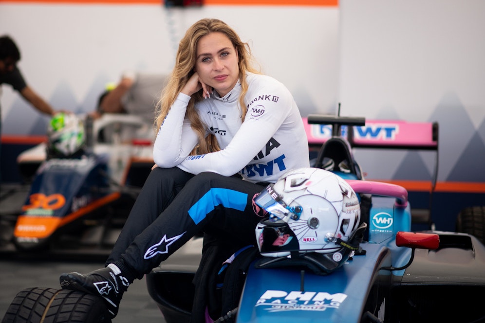 Sophia Flörsch jubelt über ihre ersten Punkte.