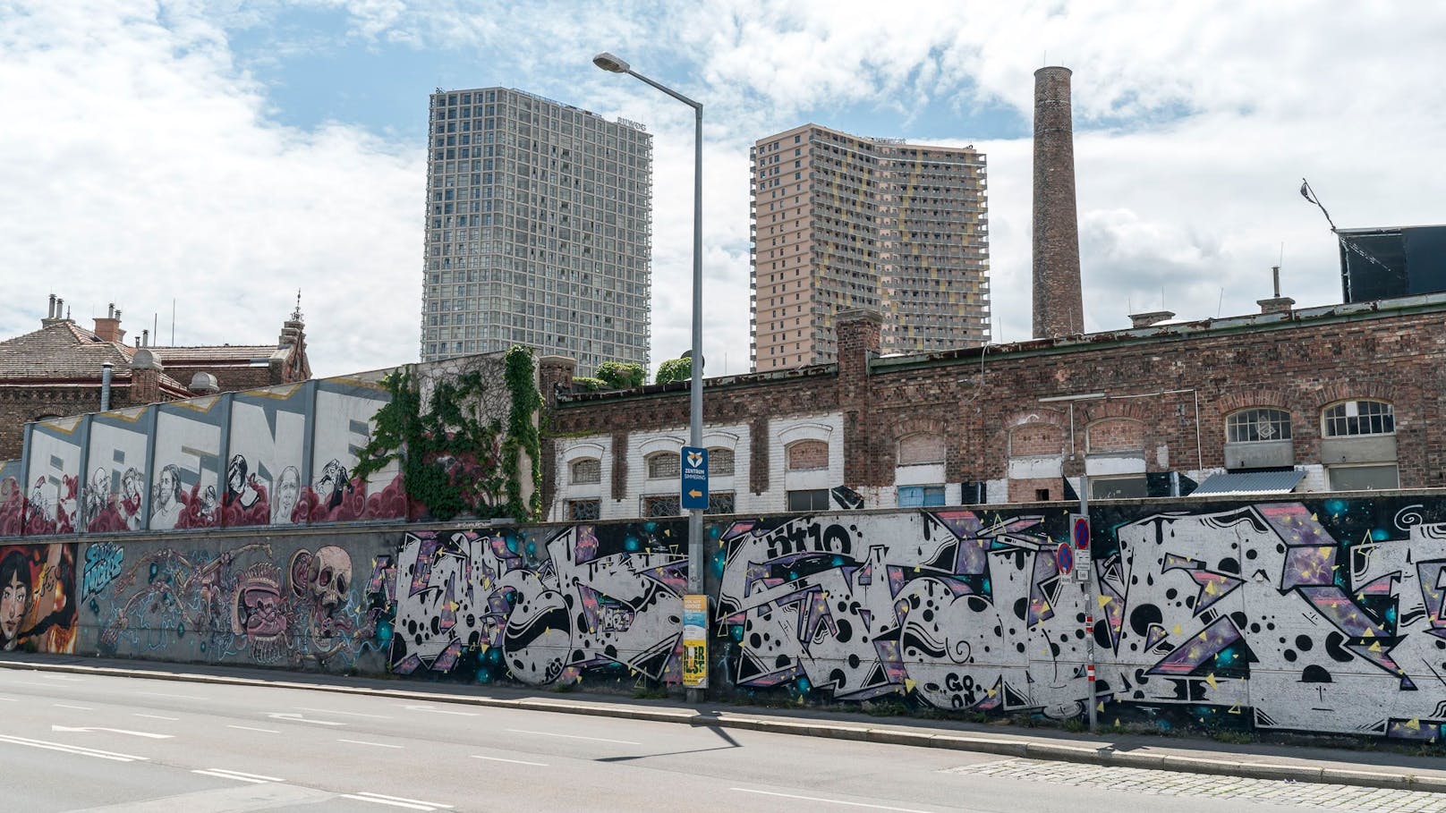 Die Arena Wien neben den Hochhäusern "the marks vienna", in denen sich Mieter über angebliche Lärmbelästigung beschweren.