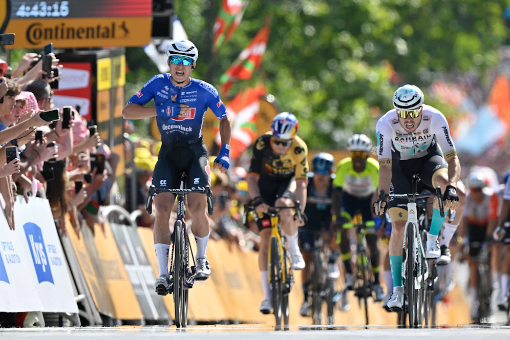 Jasper Philipsen gewinnt die dritte Etappe.