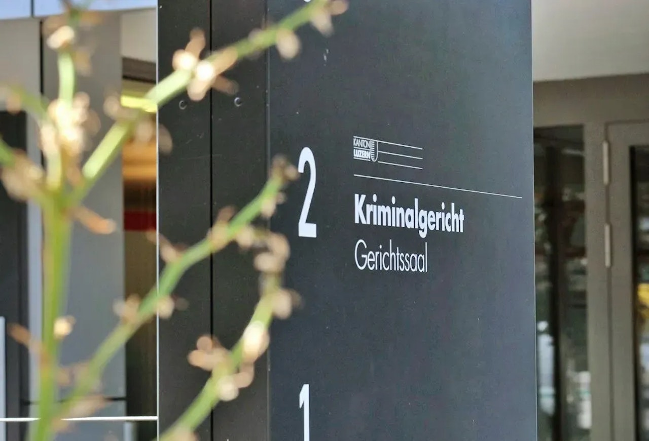 Heute.at - Mann vergewaltigt Vermieterin – danach deren Tochter