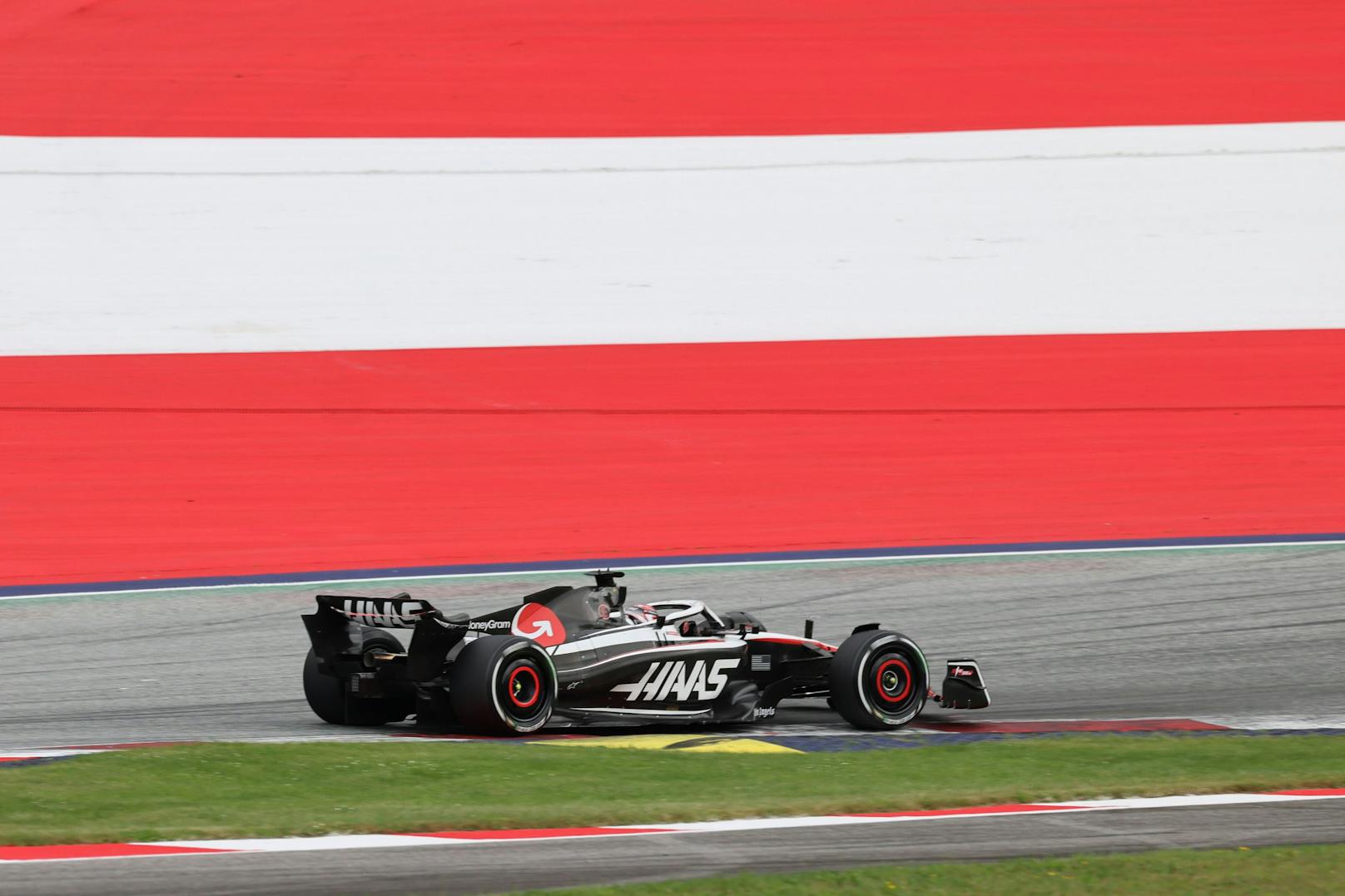 18. Kevin Magnussen (Haas) – Note: 3. Auch wenn der Däne verbissen kämpfte, war mit dem Haas für ihn nichts zu holen – der Reifenverschleiss ist beim Ami-Boliden einfach zu hoch.