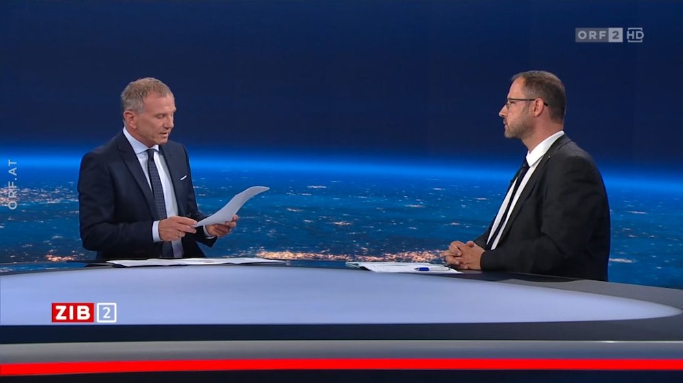 FPÖ-Generalsekretär Christian Hafenecker in der ZIB2 mit Armin Wolf am 4. Juli 2023.