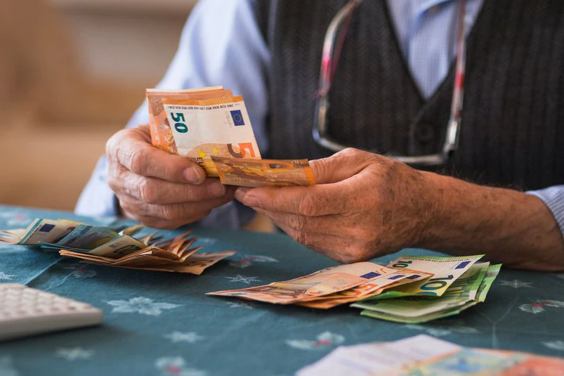 Mehrere Opfer haben bereits bis zu fünfstellige Euro-Beträge verloren.