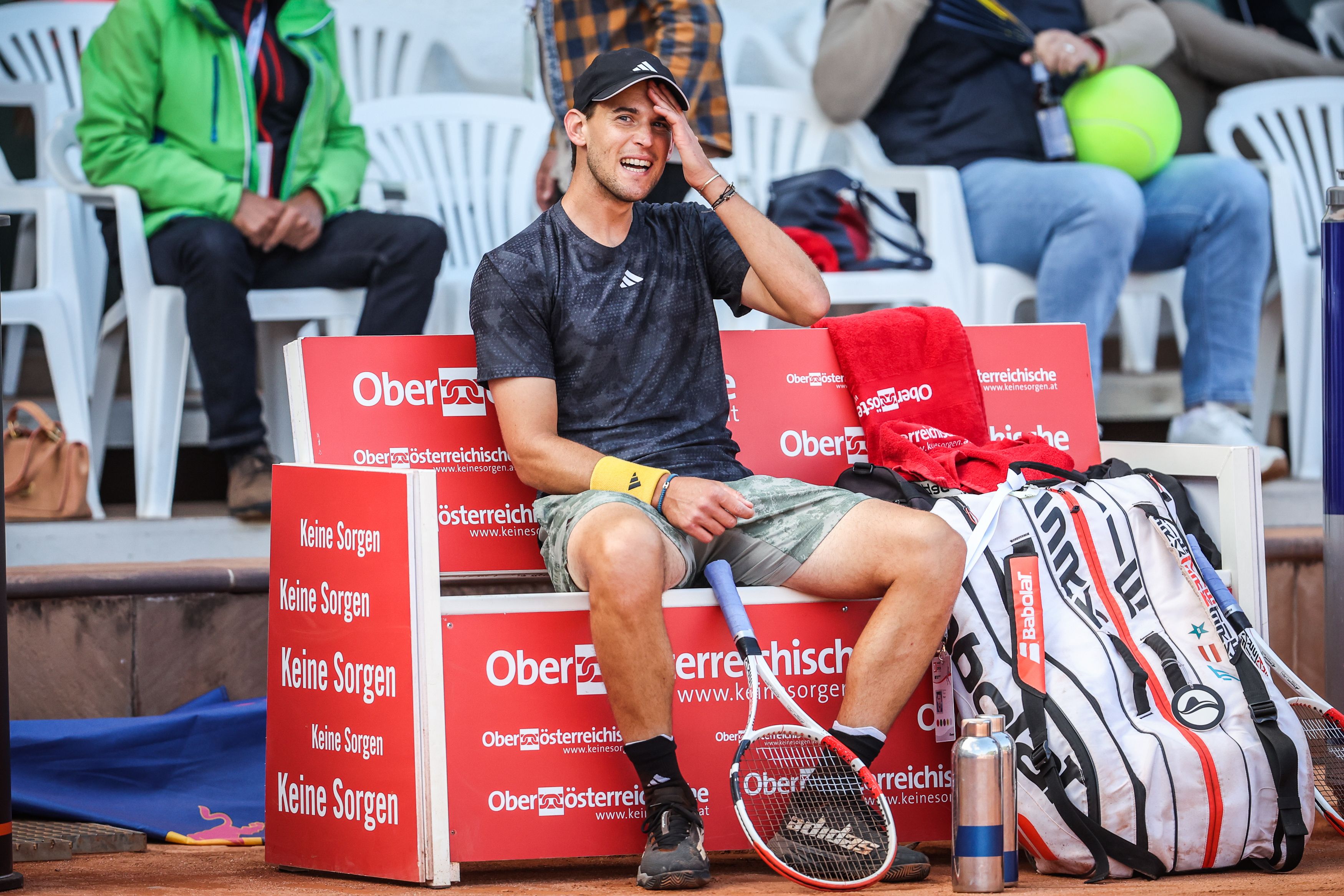 Dominic Thiem hängt in Kitzbühel in der Warteschleife.