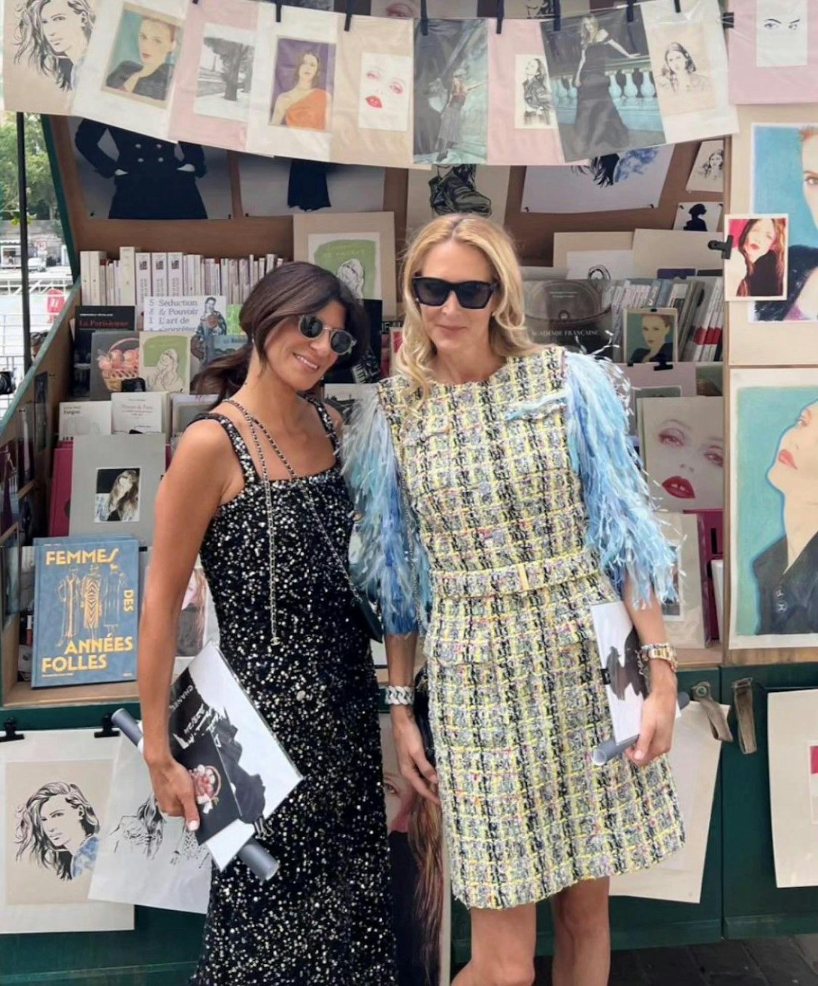 Eva Dichand gemeinsam mit der Wiener Influencerin Sylvie Utudjian (<a href="https://www.instagram.com/uberchique/?hl=de">uberchique.com</a>) kurz vor der großen Show.