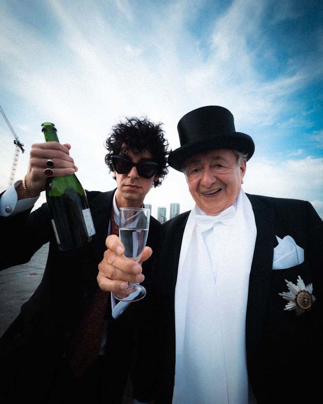 Im ersten Musikvideo von 