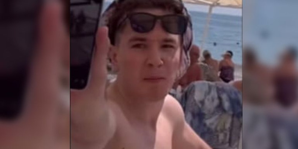 Der Wagner-Söldner zeigte stolz seine Aufnahmen aus dem Krieg.