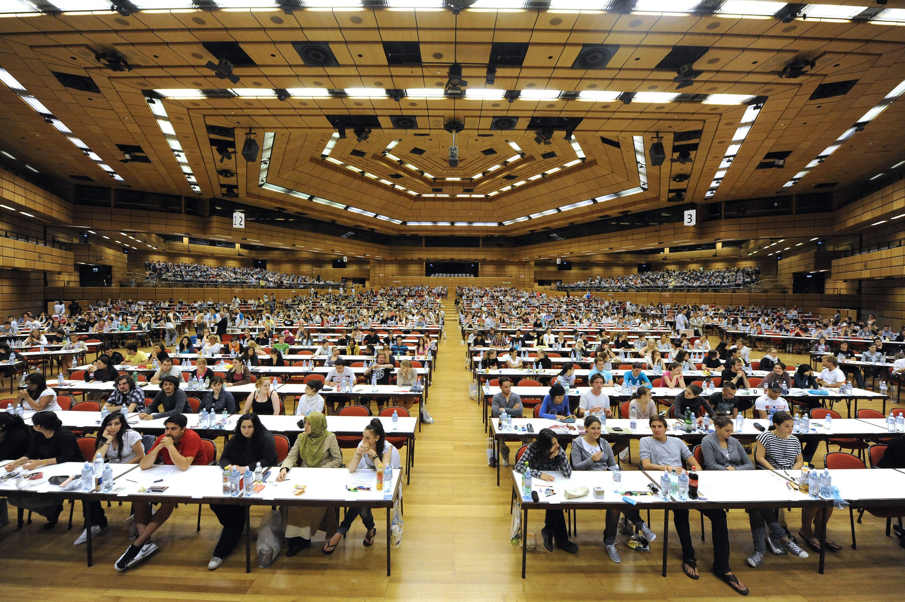 Medizin-Aufnahmetest im Austria Center Vienna (Archivbild)