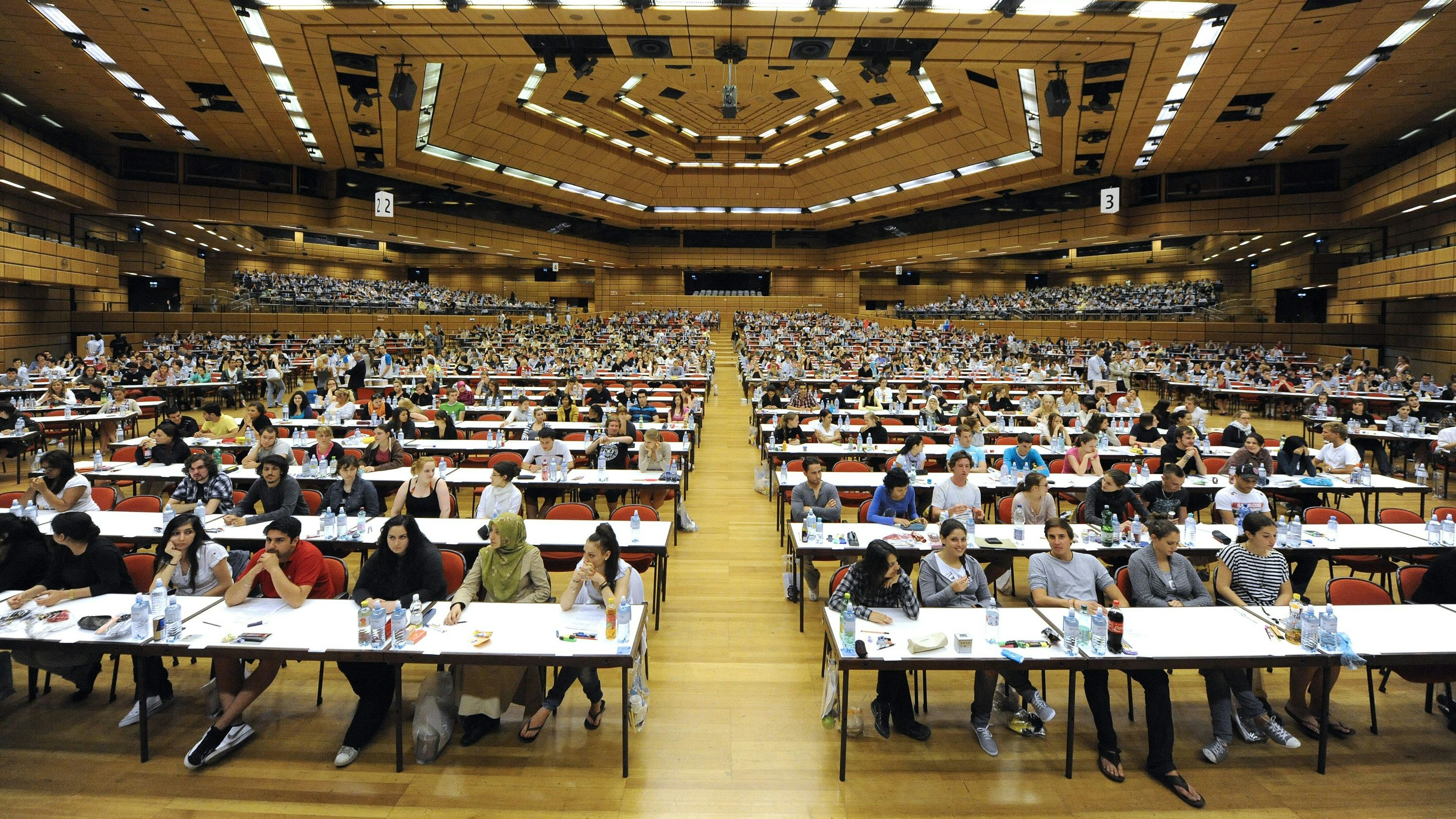 Medizin-Aufnahmetest im Austria Center Vienna (Archivbild)