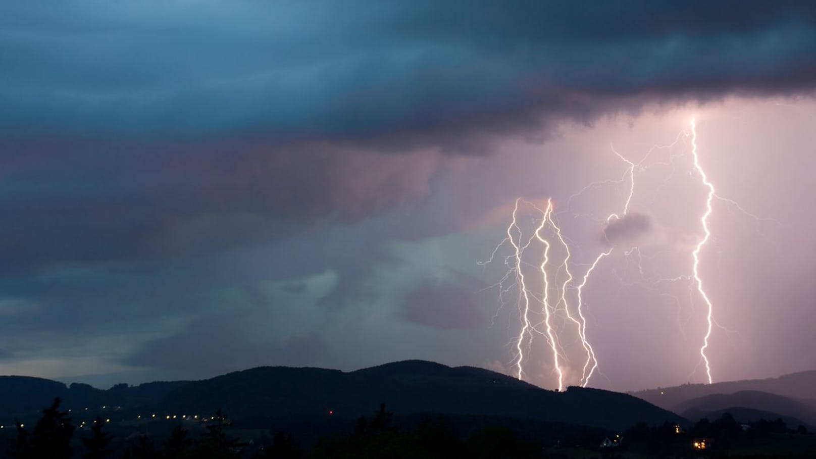 Österreich muss sich am Dienstag auf schwere Gewitter einstellen.