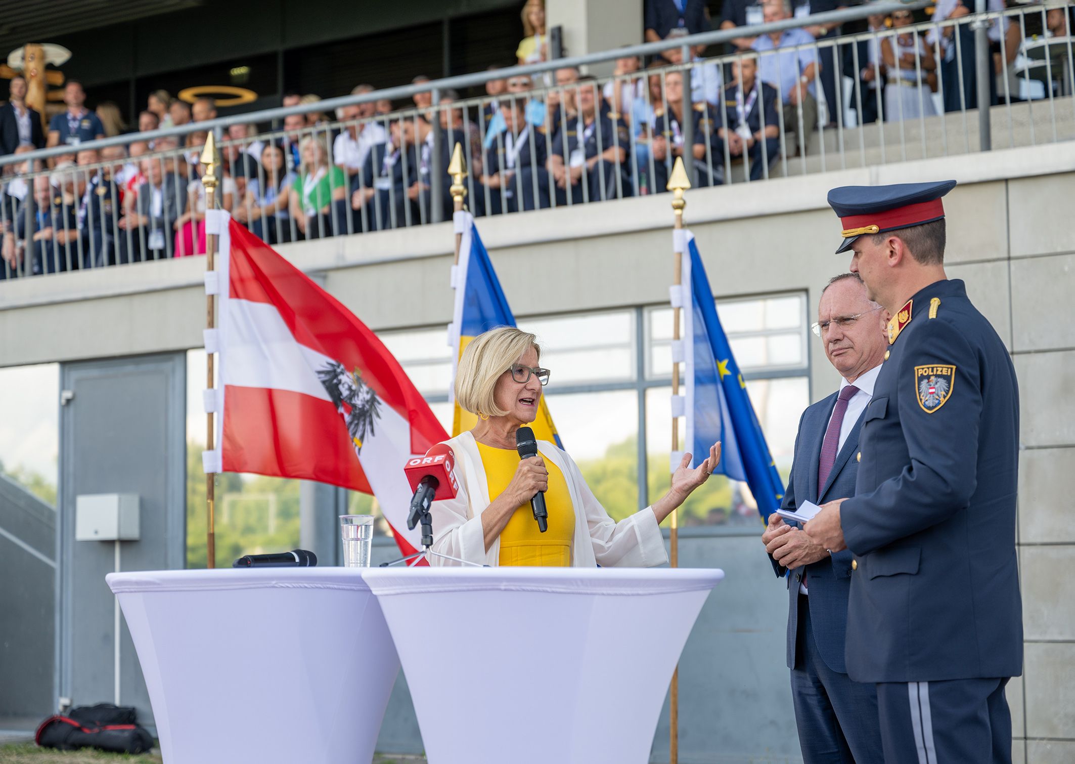 „Es braucht die Besten der Besten für die Sicherheit in unserem Land und das sind unsere Frauen und Männer der Polizei“, sagte Landeshauptfrau Johanna Mikl-Leitner in ihrem Eröffnungsstatement.