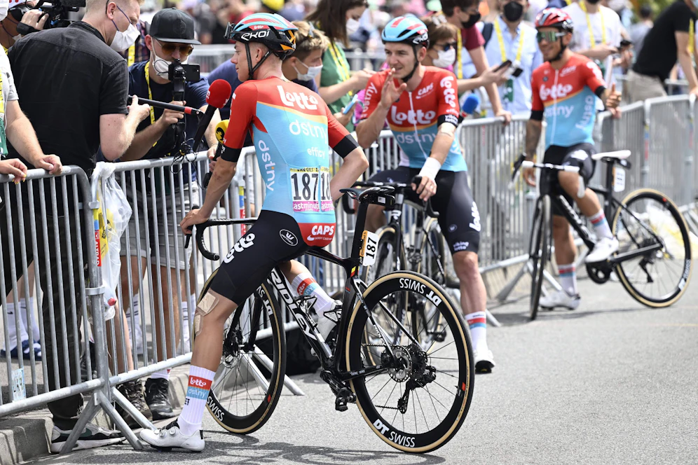 Dem Team Lotto Dstny fehlt der Sportdirektor bei der Tour.
