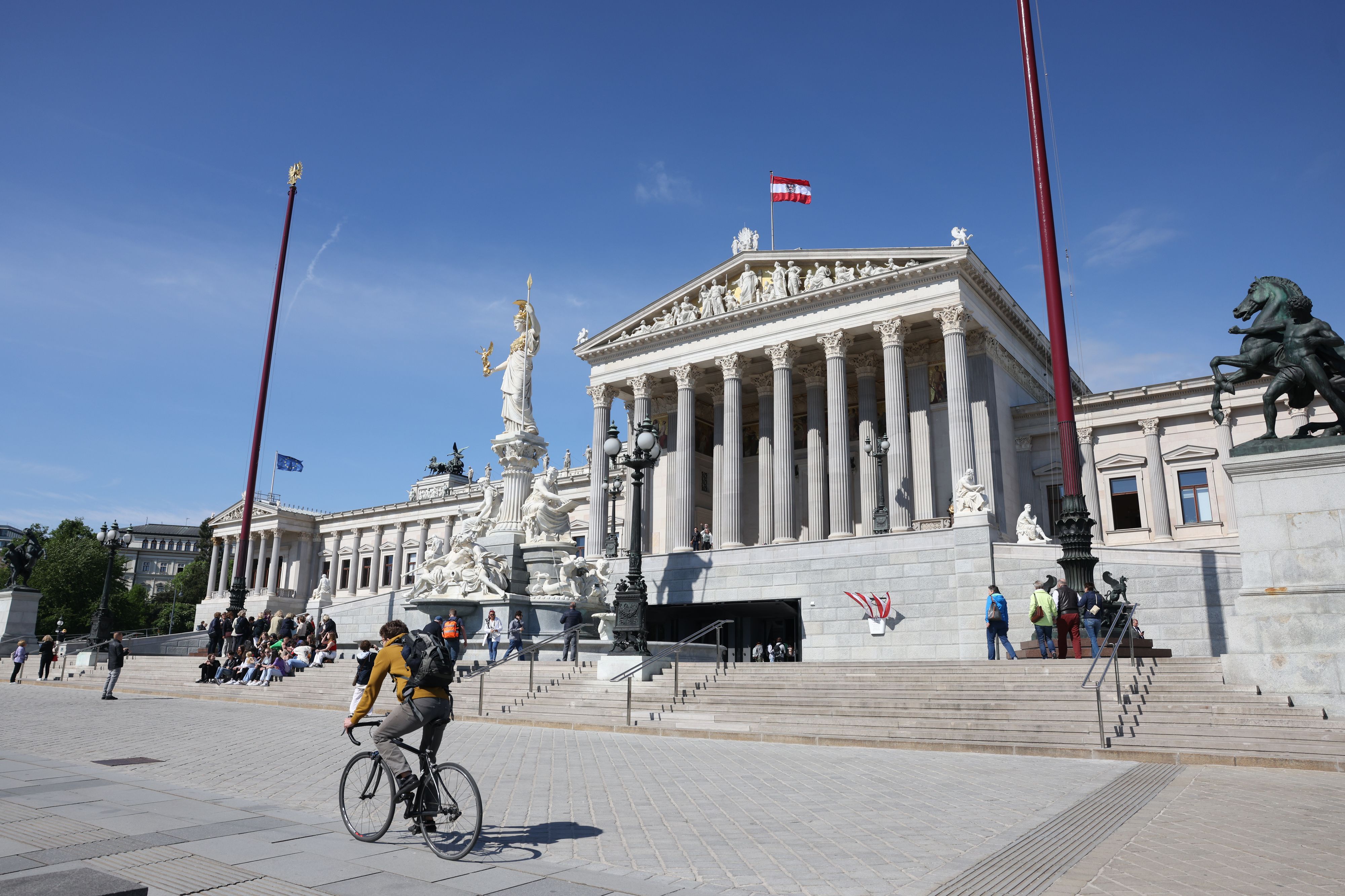 40 Gesetze sollen von Mittwoch bis Freitag im Parlament verabschiedet werden. 