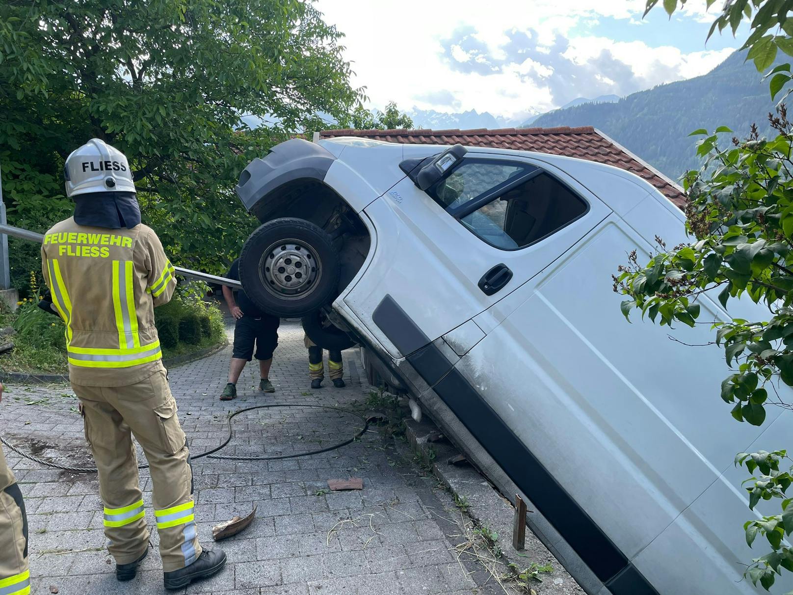 Ein 38-Jähriger dürfte vergessen haben, die Feststellbremse zu betätigen.&nbsp;