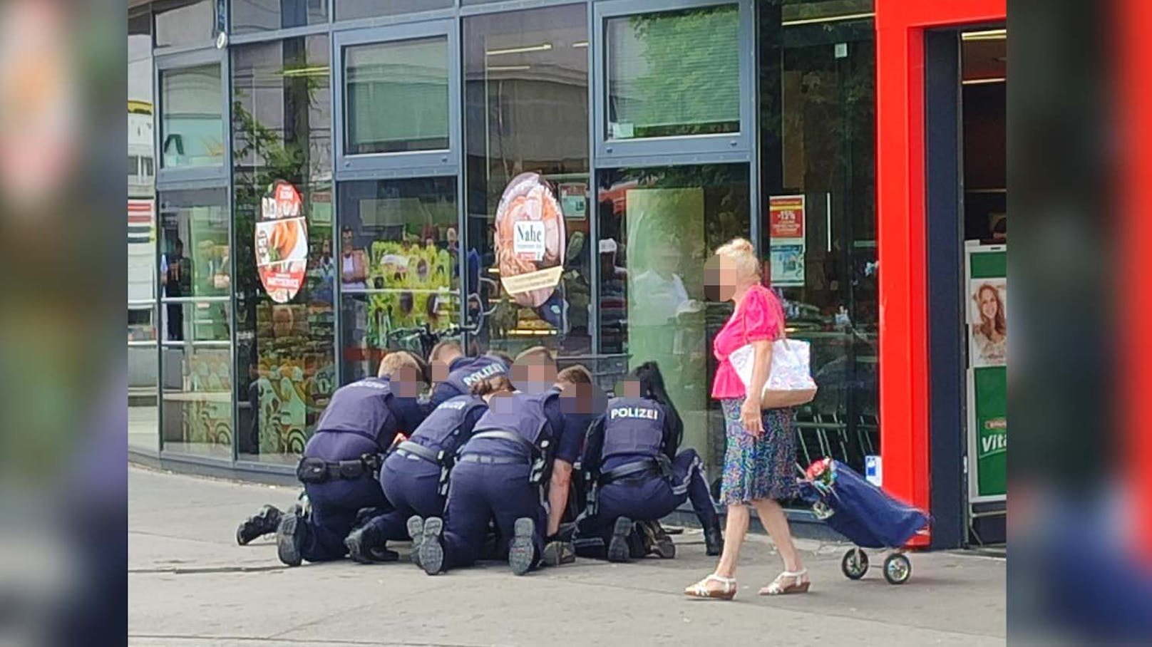 Der Kagraner Platz wurde am Donnerstag zum Schauplatz einer polizeilichen Festnahme.