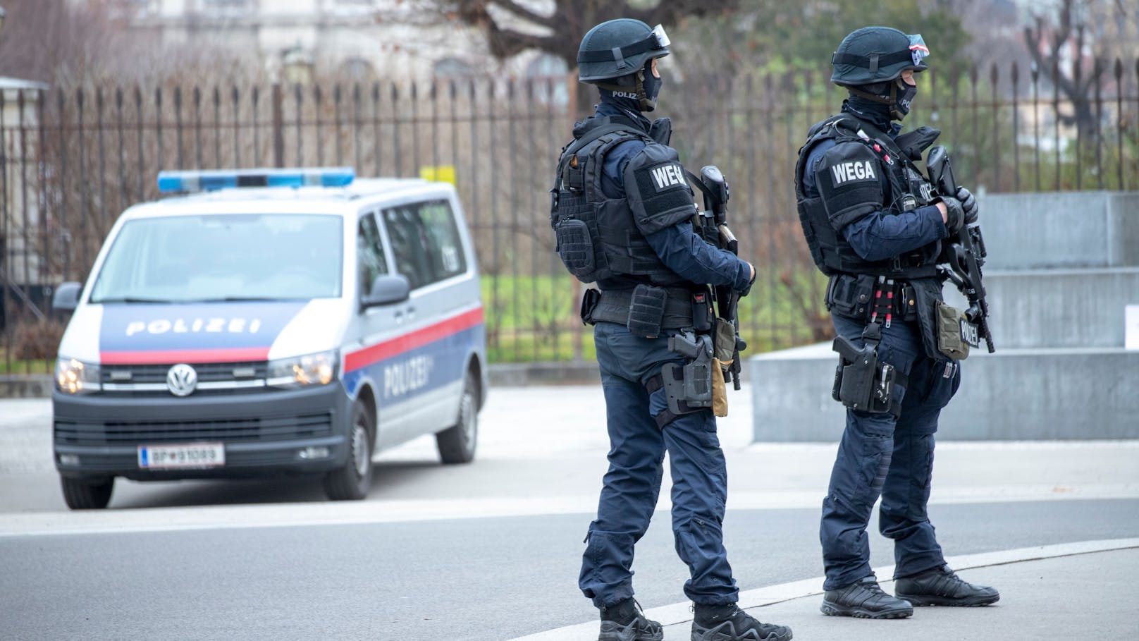 Polizei rüstet sich für Krawall-Nacht in Wien