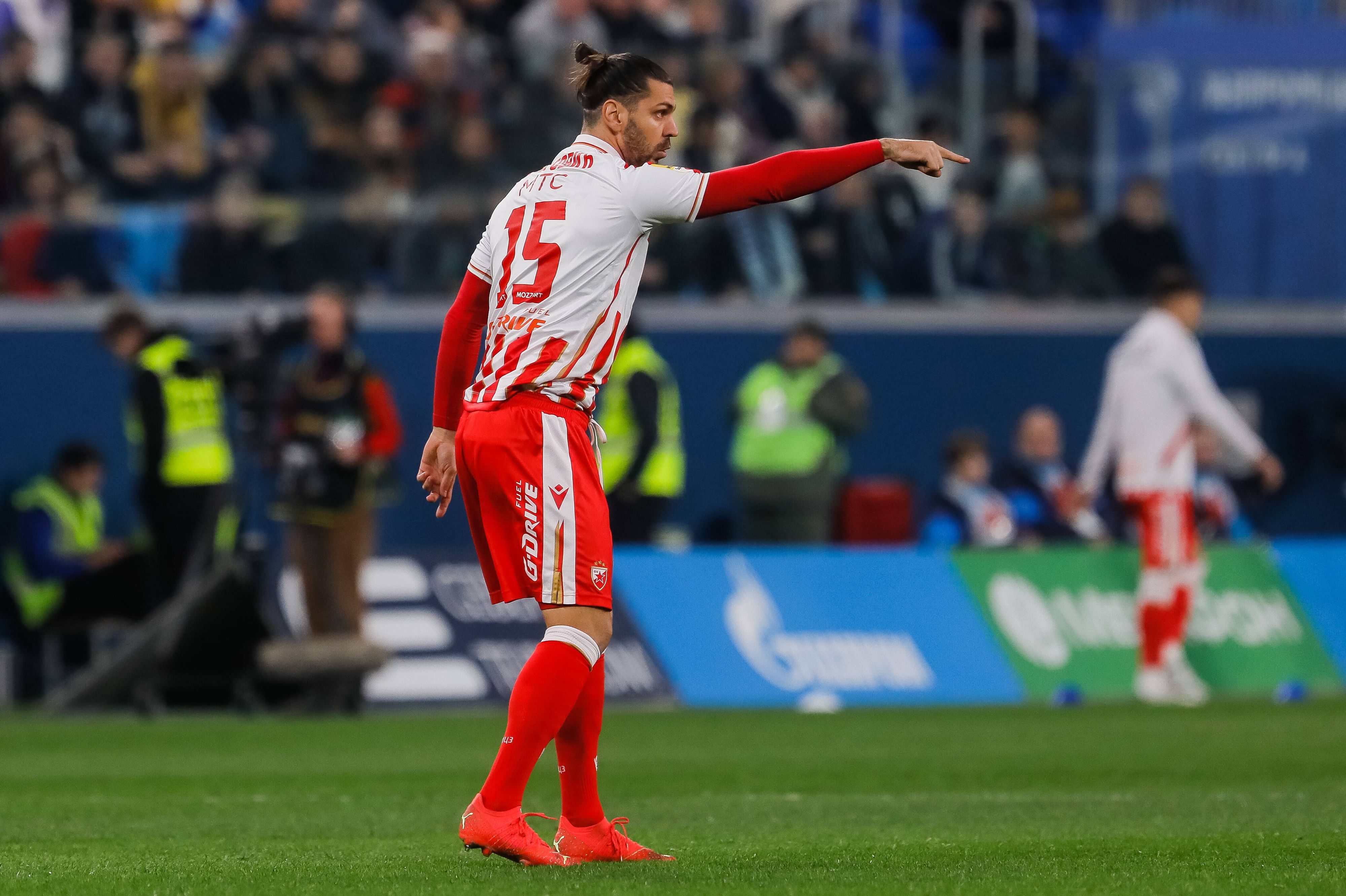 Ex-"Veilchen" Aleks Dragovic kehrt vorerst nicht zur Austria zurück. 