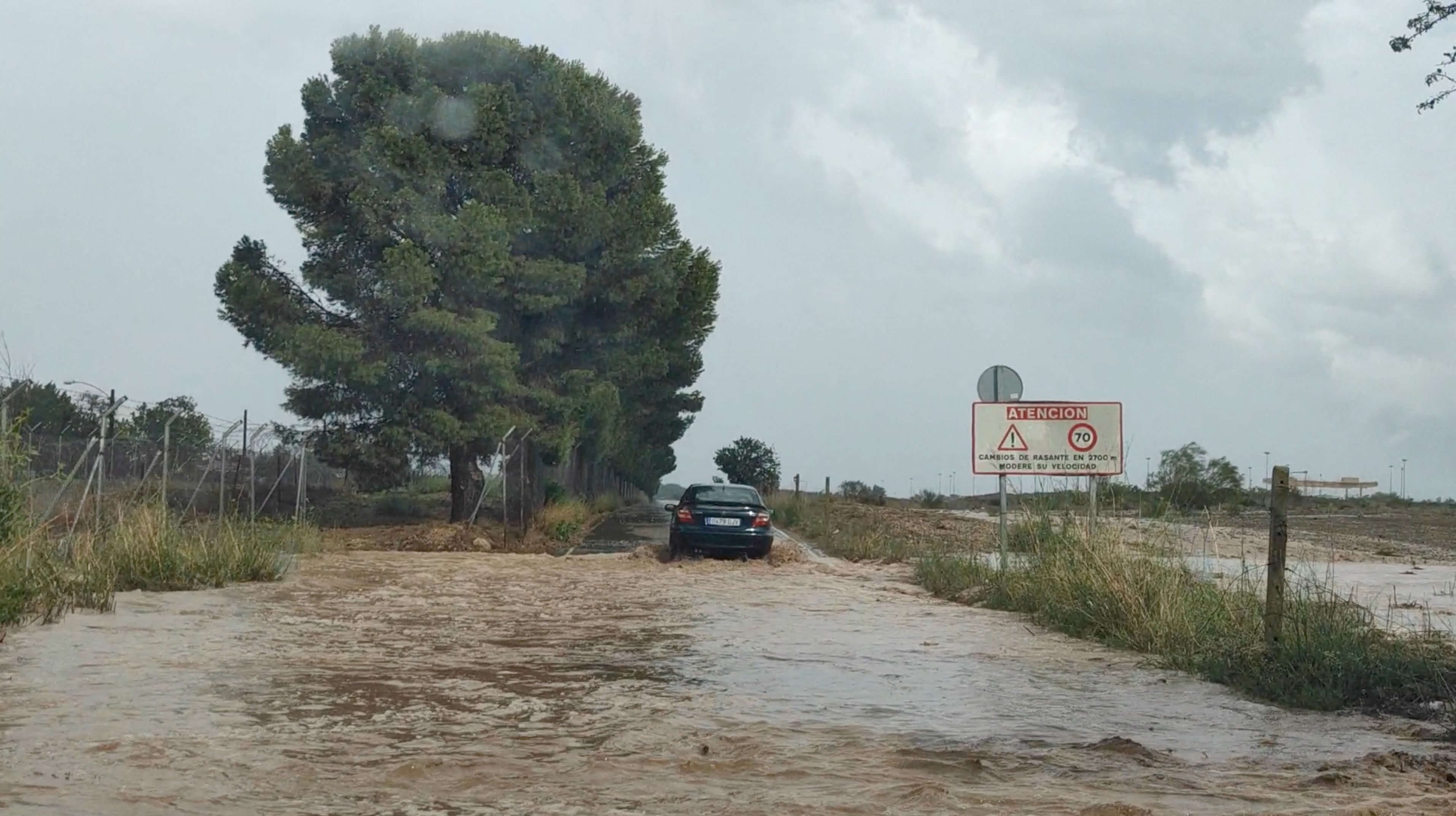 Heftige Hagelschauer und Starkregen sorgten in Spanien für schwere Überschwemmungen. 
