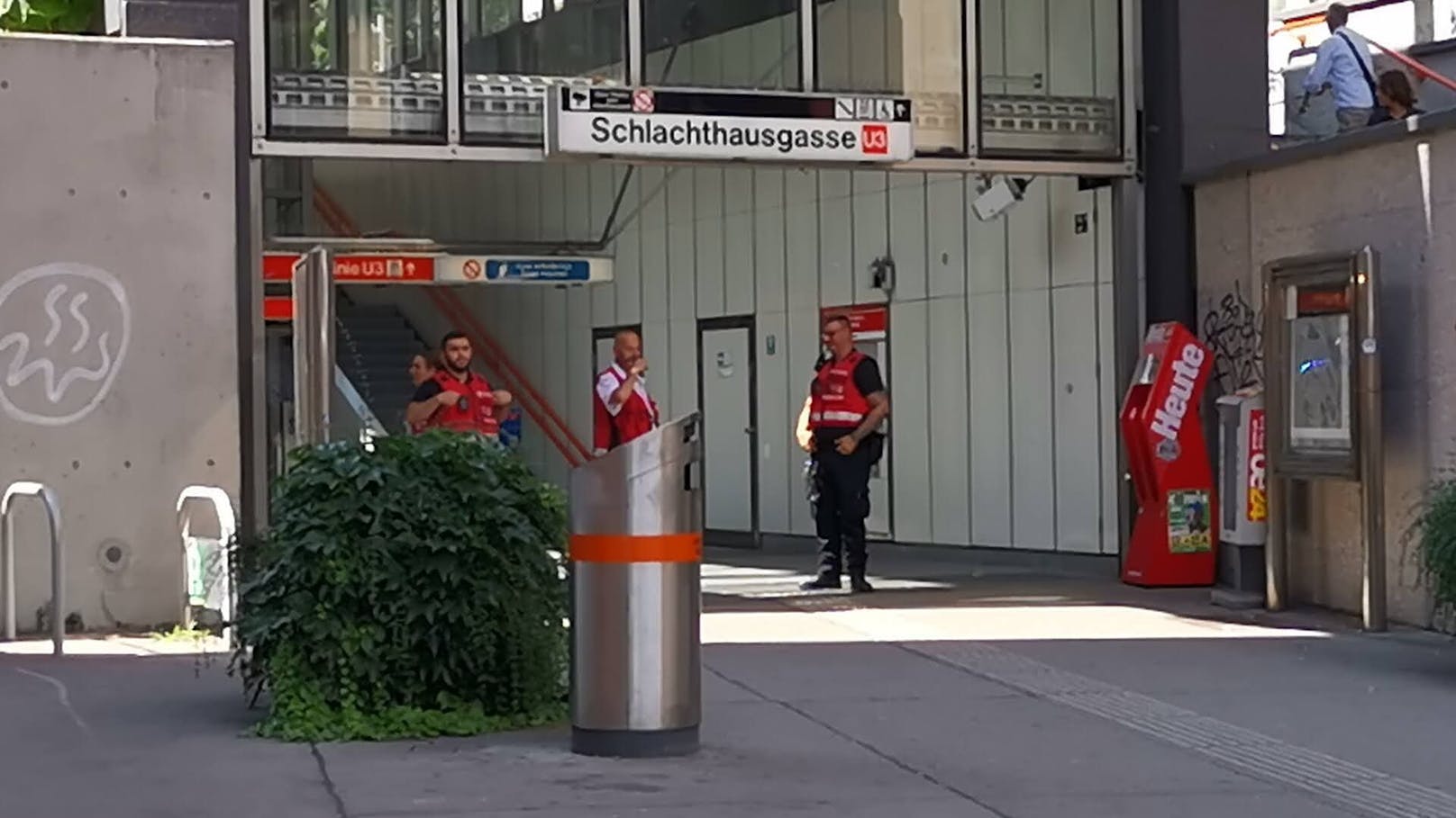 Drama in Wien! Ein Mann stürzte bei der U-Bahn-Station Schlachthausgasse auf die Gleise und wurde von einer U-Bahn erfasst. Er hatte keine Chance.