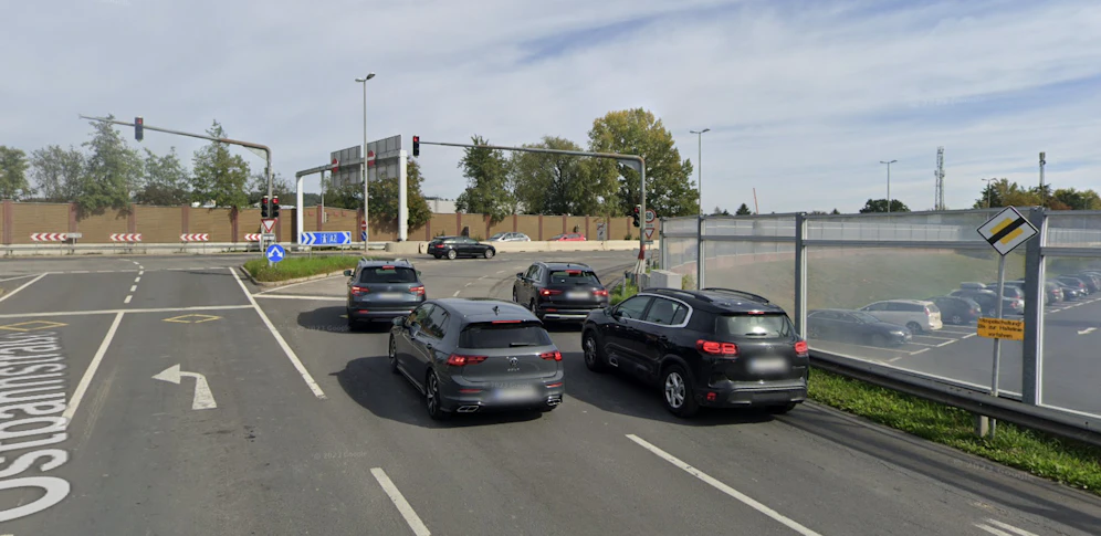 An dieser Kreuzung bei Graz kam es Samstag zum schweren Unfall.