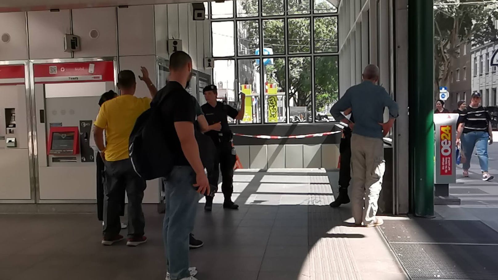 Drama in Wien! Ein Mann stürzte bei der U-Bahn-Station Schlachthausgasse auf die Gleise und wurde von einer U-Bahn erfasst. Er hatte keine Chance.