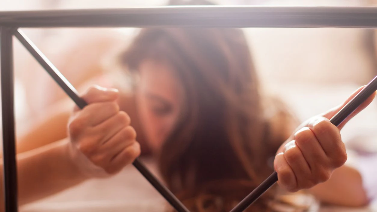 Der Hitze im Schlafzimmer trotzen – mit diesen fünf Tipps kein Problem.
