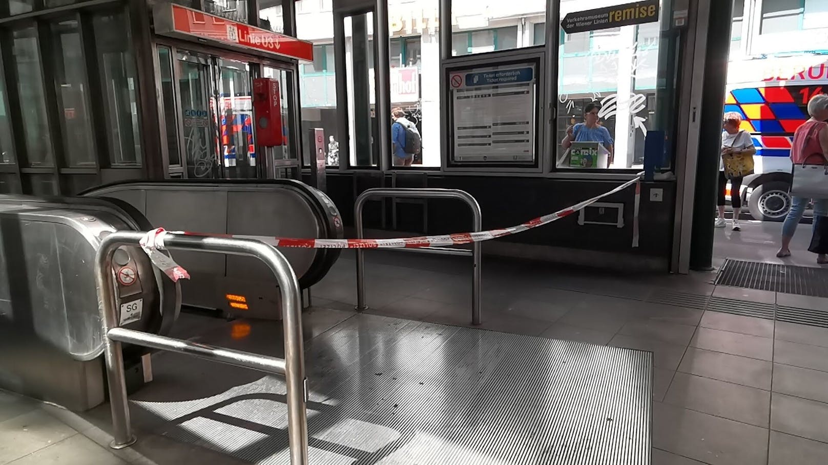 Drama in Wien! Ein Mann stürzte bei der U-Bahn-Station Schlachthausgasse auf die Gleise und wurde von einer U-Bahn erfasst. Er hatte keine Chance.