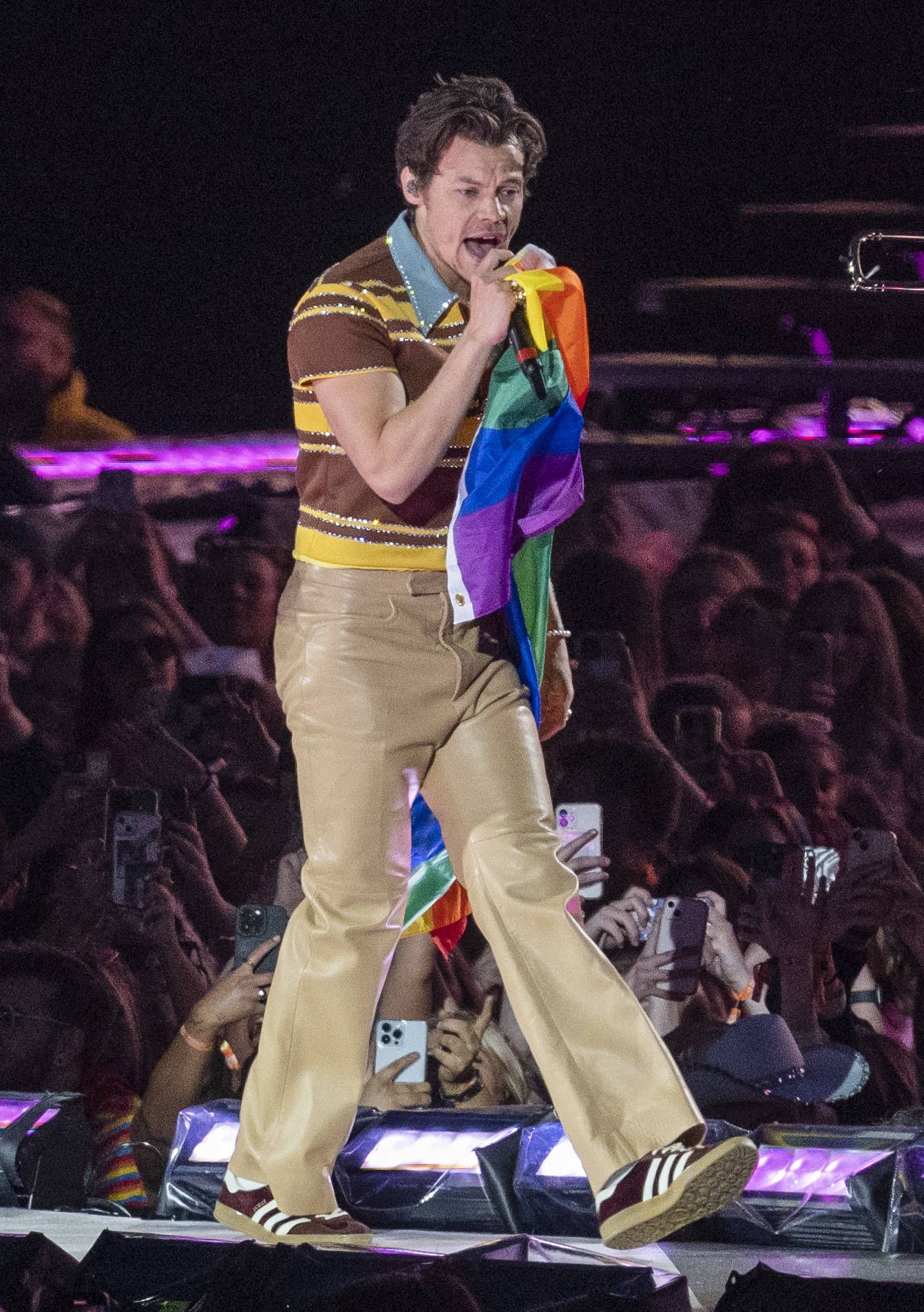 Harry Styles lockt unzählige Fans ins Ernst-Happel-Stadion. 