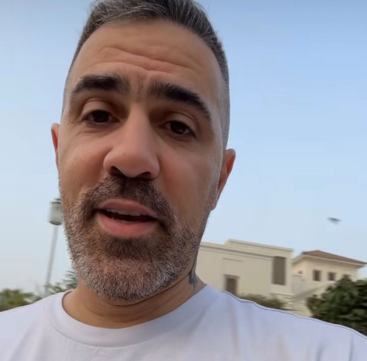 Bushido bedanke sich für die «vielen, vielen Nachrichten und die Anteilnahme», die ihm und seiner Frau nach der Fehlgeburt zuteil wurden. 