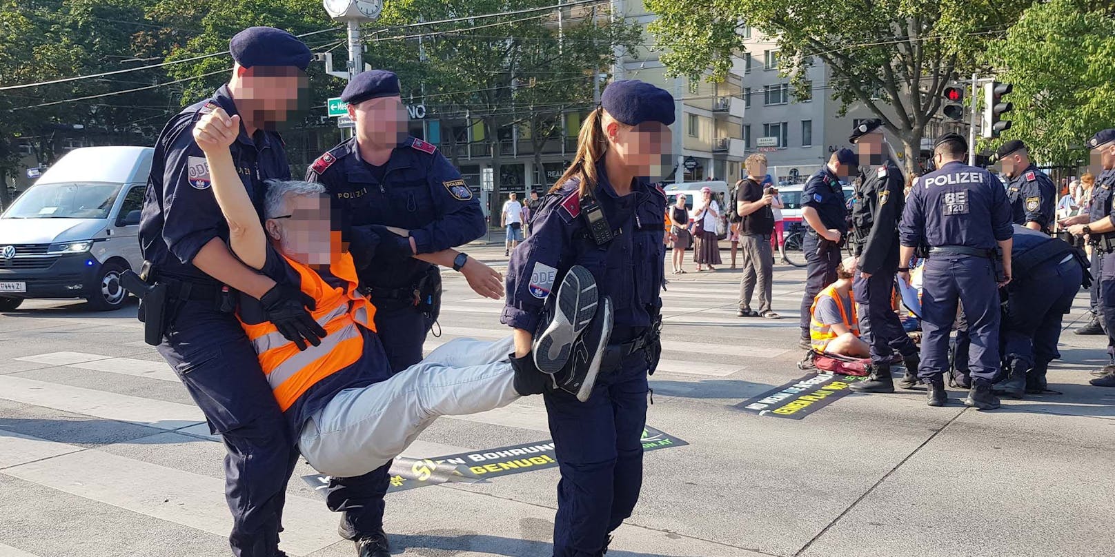 Die Polizei hat bereits alle Hände voll zu tun.