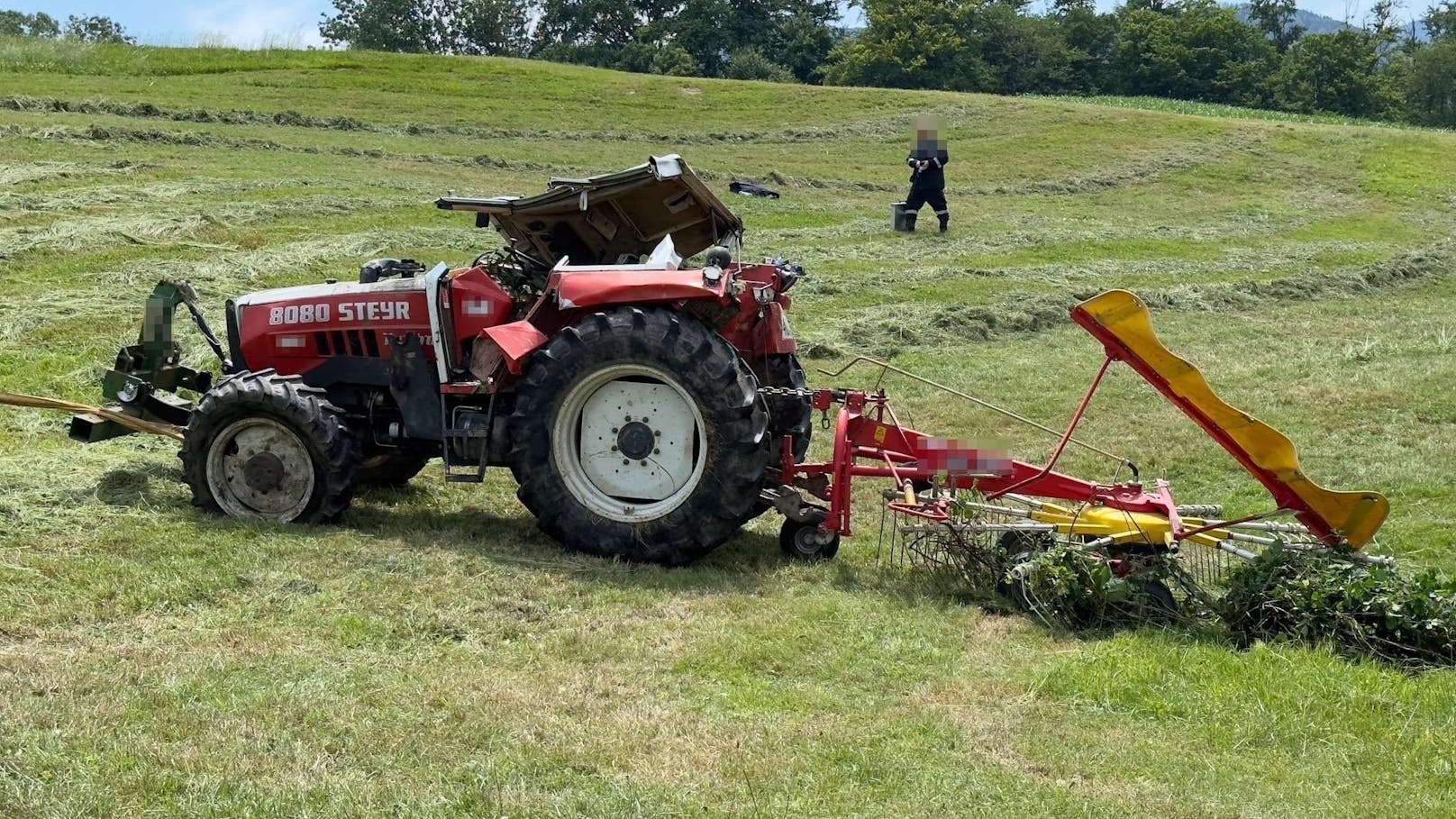 Landwirt starb bei Absturz mit Traktor.