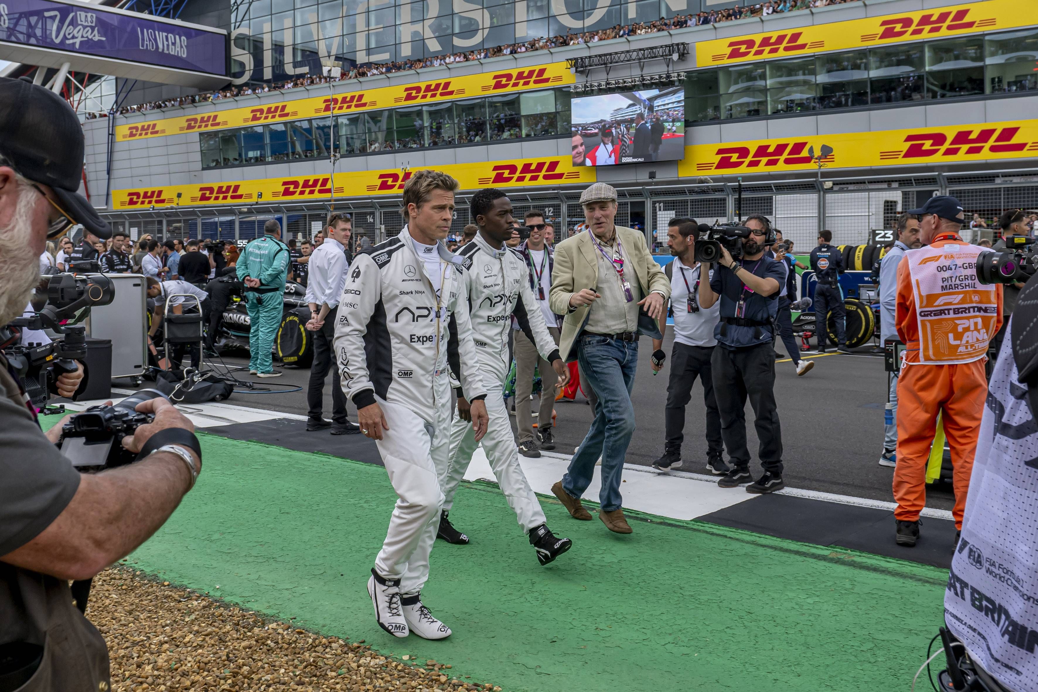 Brad Pitt auf dem Formel-1-Grid in Silverstone.