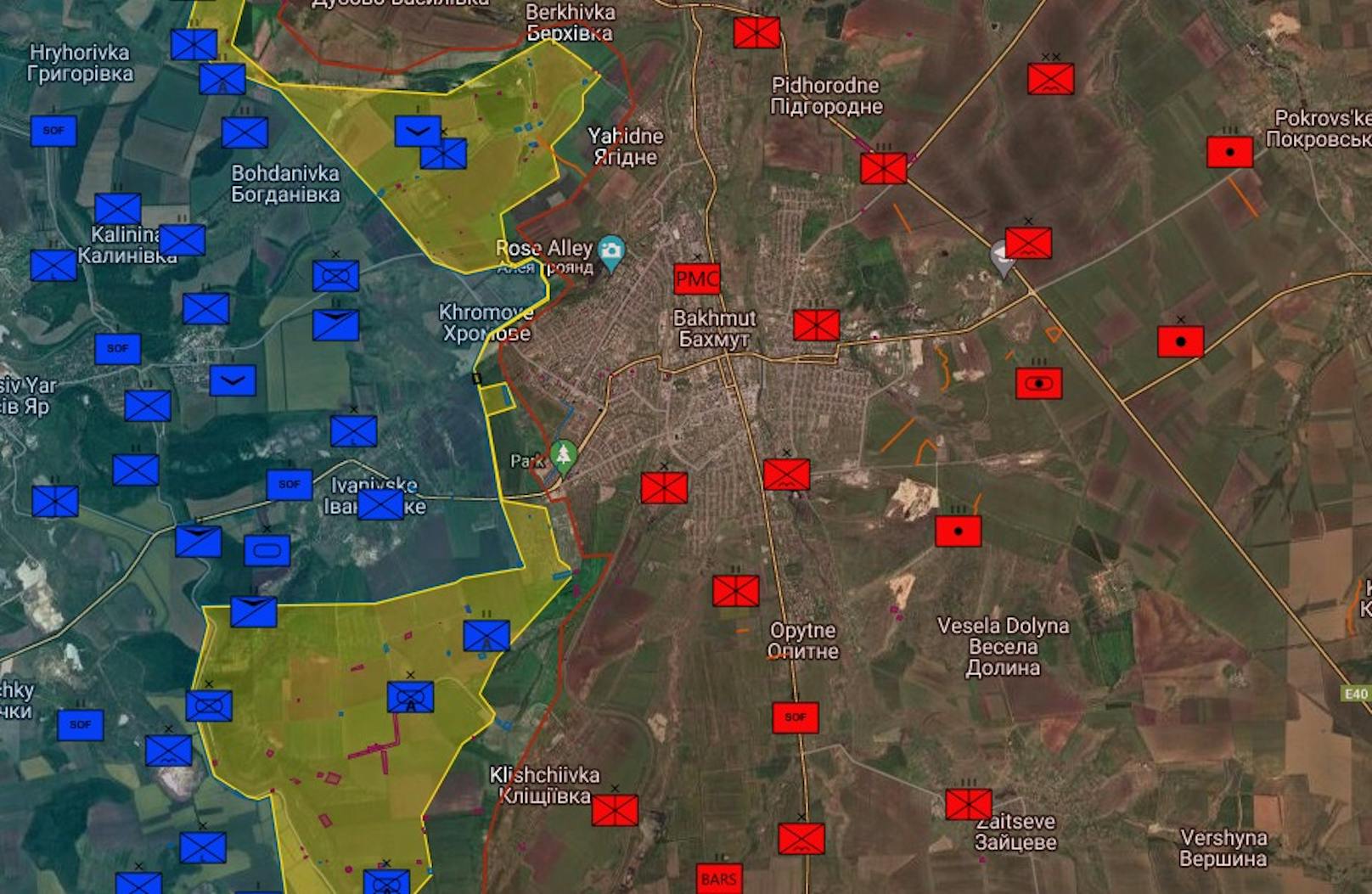 Während die Russen weiterhin den Stadtkern halten, haben die ukrainischen Streitkräfte kürzlich die Einnahme wichtiger Schlüsselpositionen vermeldet.