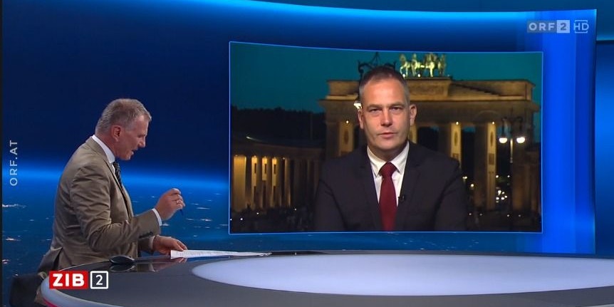 Militär- und Sicherheitsexperte Gustav Gressel vom European Council on Foreign Relations in Berlin in der ORF-"ZIB2" bei Moderator Armin Wolf ein. 