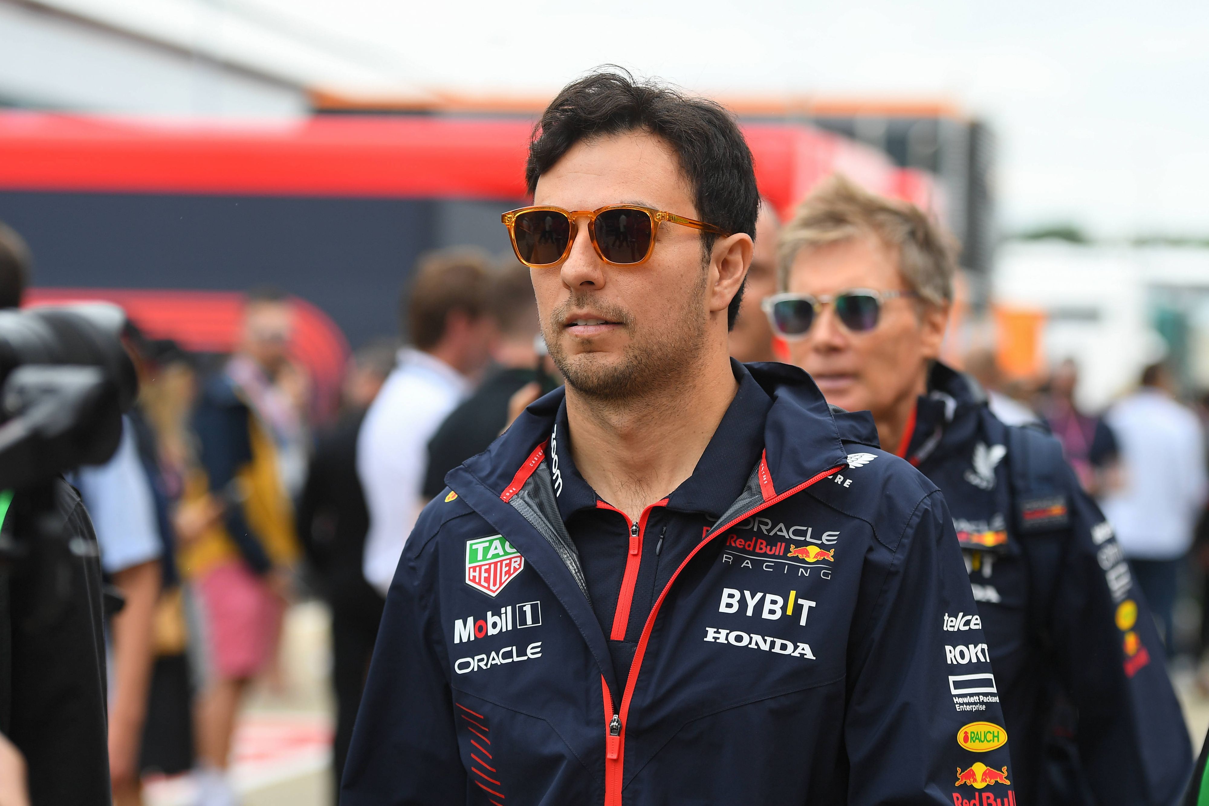 Sergio Perez wehrt sich gegen Rauswurf-Gerüchte. 