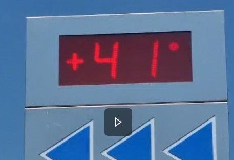 In Linz-Urfahr zeigte ein Thermometer am Dienstagnachmittag 41 Grad an.