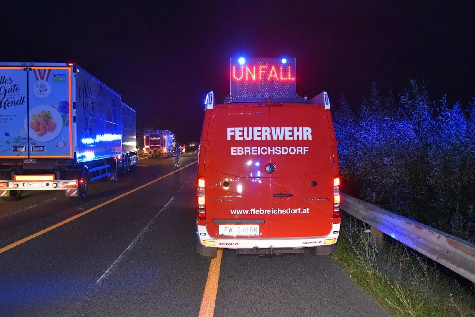 Einsatz nach Fahrzeug-Überschlag auf der A3