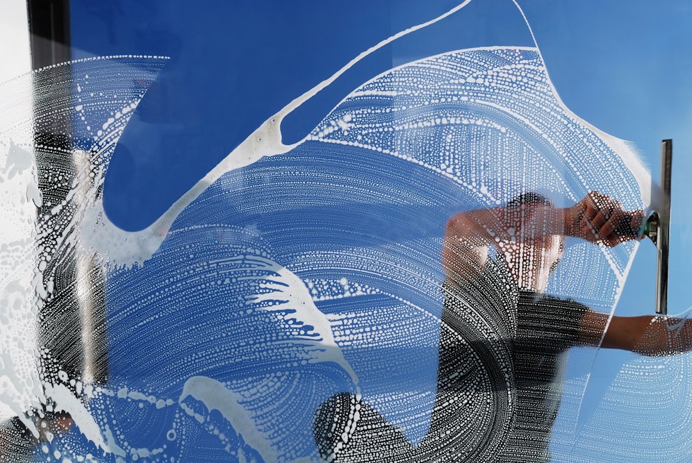 Fensterputzer war nicht angemeldet - ausgerechnet im Finanzamt