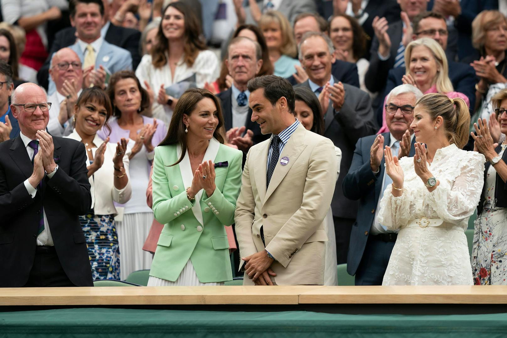 Auch mit Freund und Tennis-Profi Roger Federer unterhielt sich die Prinzessin blendend.