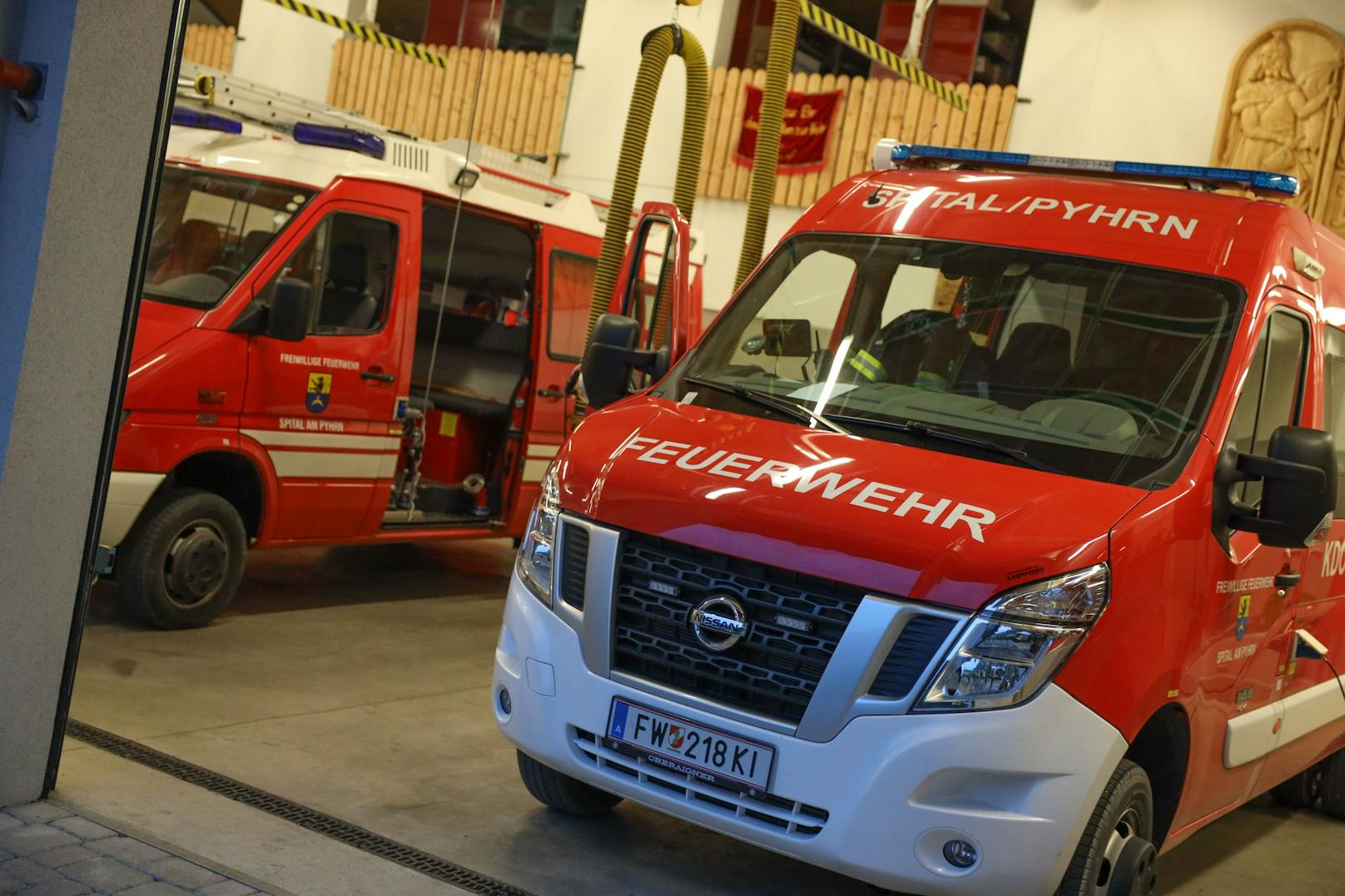 Ein schwerer Verkehrsunfall hat sich am späten Dienstagabend auf der Wurzeralm in Spital am Pyhrn (Bezirk Kirchdorf an der Krems) ereignet.