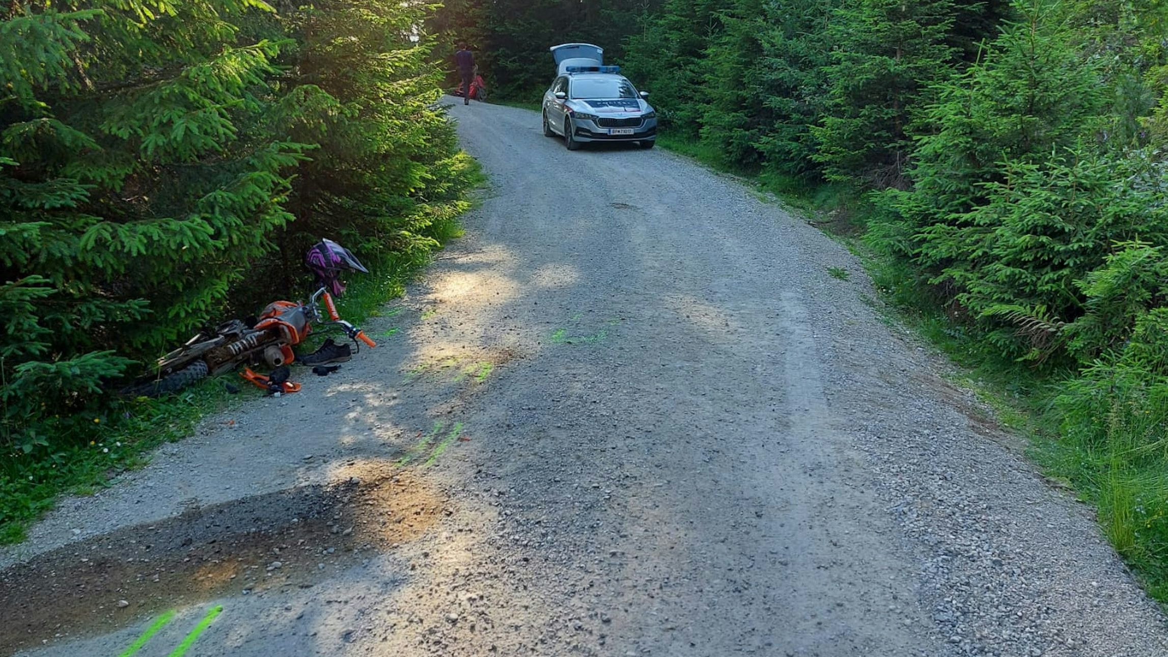 Der 12-jährige Mopedfahrer erlitt schwerste Verletzungen. 