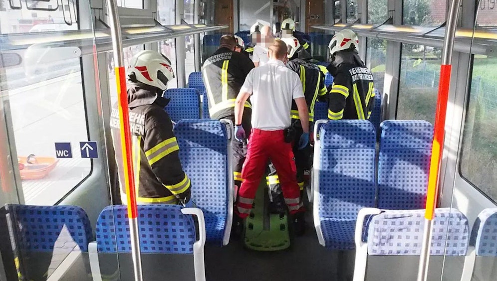 In einem Regionalzug wurde eine Person reanimiert.