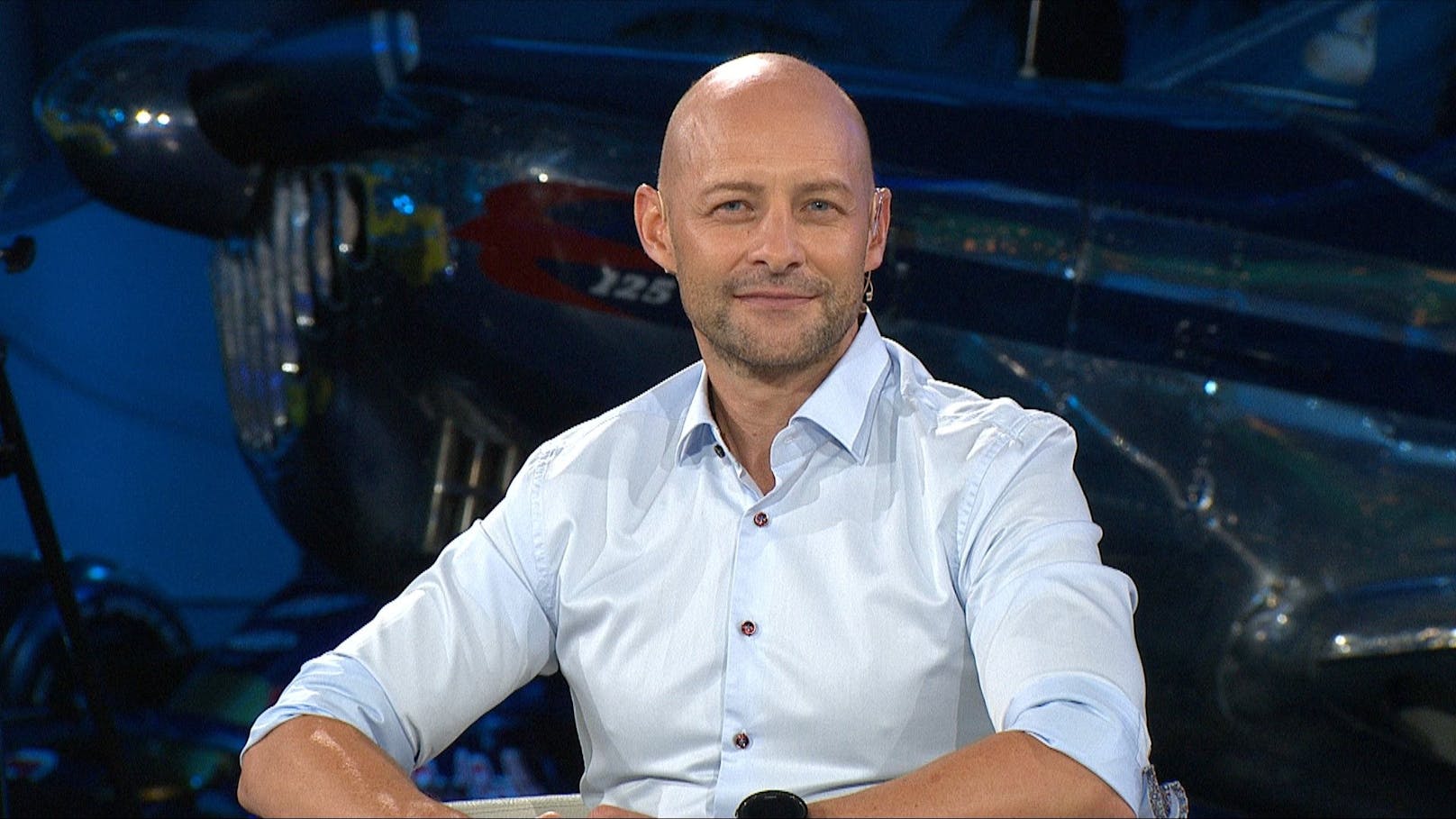 <strong>Bio-Bauer Hannes Royer</strong> vom Verein "Land schafft Leben" bei ServusTV im "Talk im Hangar-7" am 13. Juli 2023.