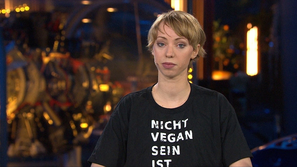 Die <strong>militanten Veganerin Raffaela Raab</strong> aus Wien bei ServusTV im Talk im Hangar-7 am 13. Juli 2023.