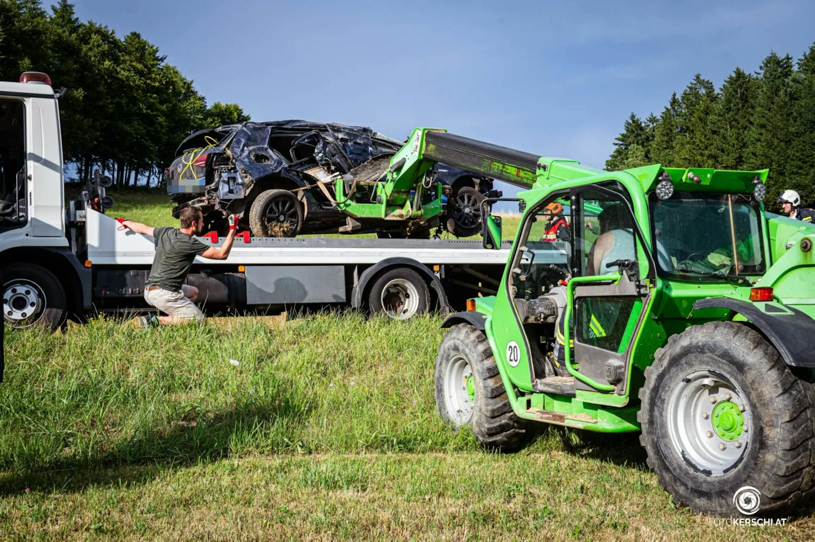 Drama am Freitag in Oberösterreich! Ein 18-jähriger Mühlviertler ist bei einem Verkehrsunfall ums Leben gekommen.